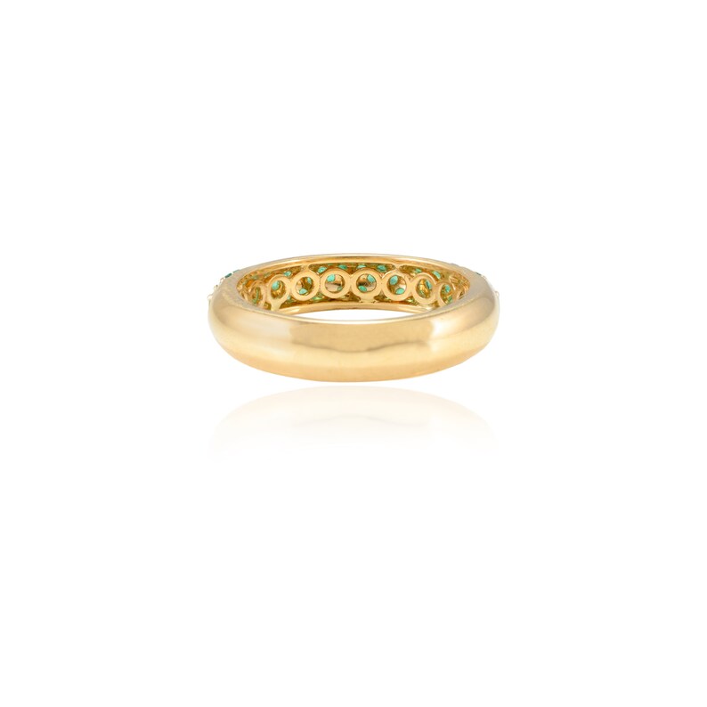 18K Gold Emerald Dome Style Band Image