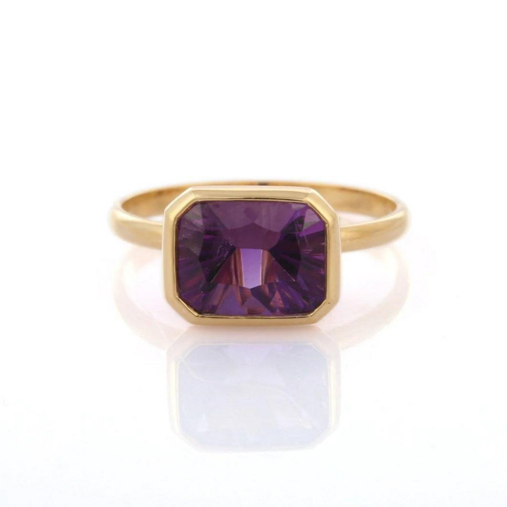 18K Gold Amethyst Ring Image