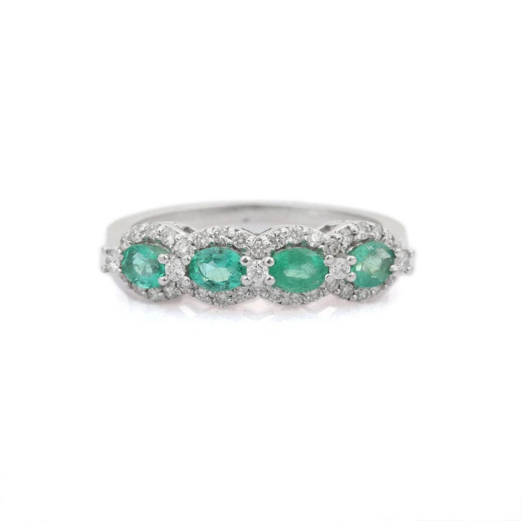 18K White Gold Emerald Ring Image