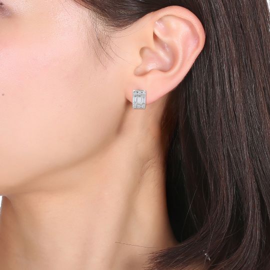 14K White Gold Illusion Setting Studs Earrings Image