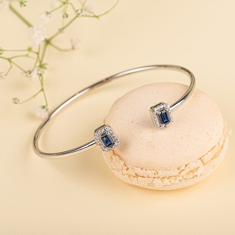 18K White Gold Blue Sapphire Diamond Bangle Bracelet Image