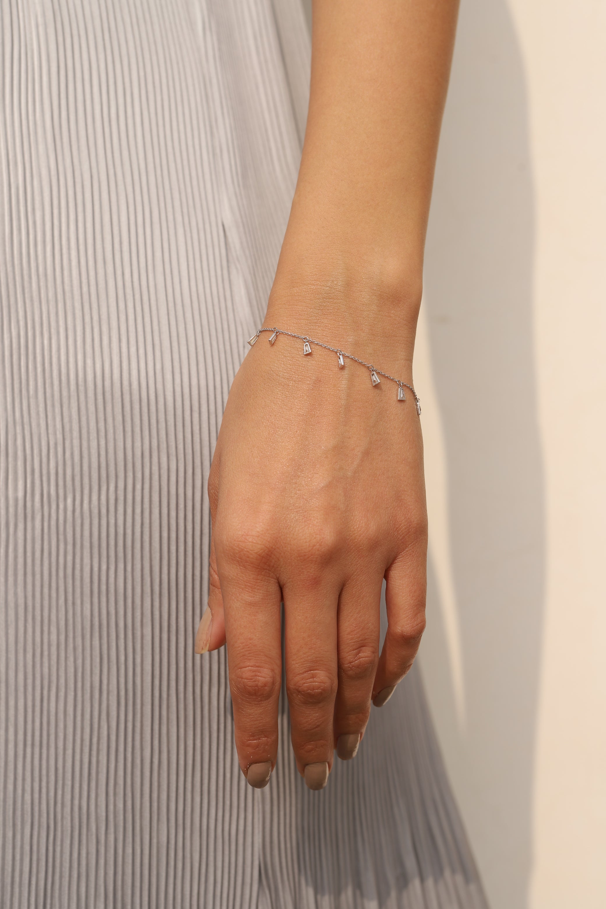 18K White Gold Diamond Bracelet - VR Jewels