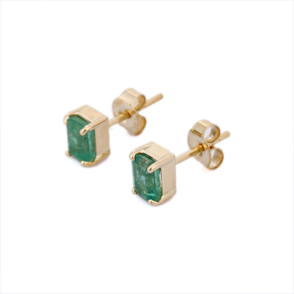 18K Yellow Gold Emerald Stud Earrings Image
