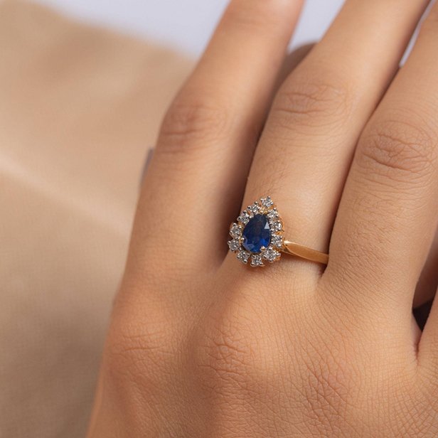 18K Gold Sapphire& Diamond Engagement Ring Image
