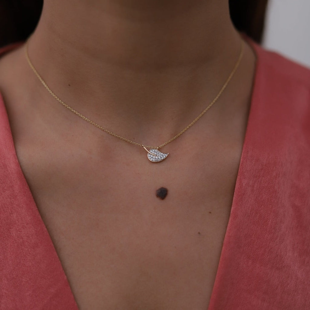 14K Gold Leaf Diamond Pendant Necklace Image