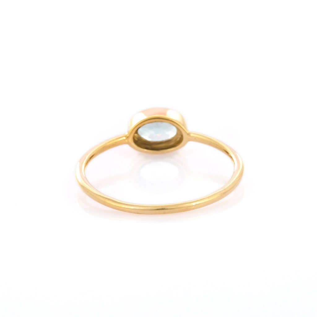 14K Gold Oval Cut Aquamarine Ring Image