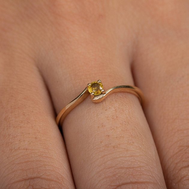 14K Natural Sapphire Dainty Ring Image
